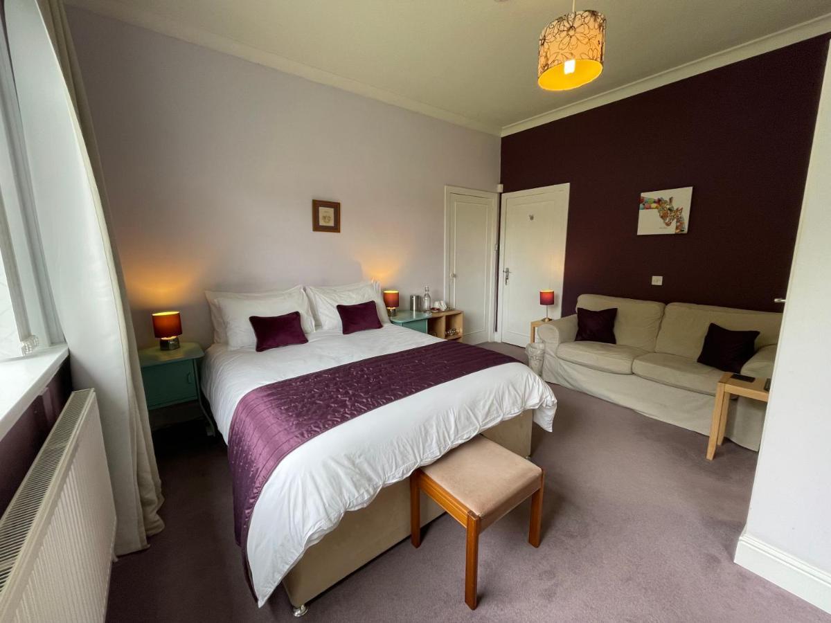 Blackburn Villa B&B แอร์ ภายนอก รูปภาพ