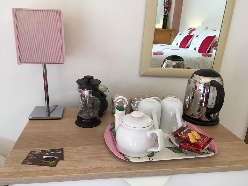 Blackburn Villa B&B แอร์ ภายนอก รูปภาพ
