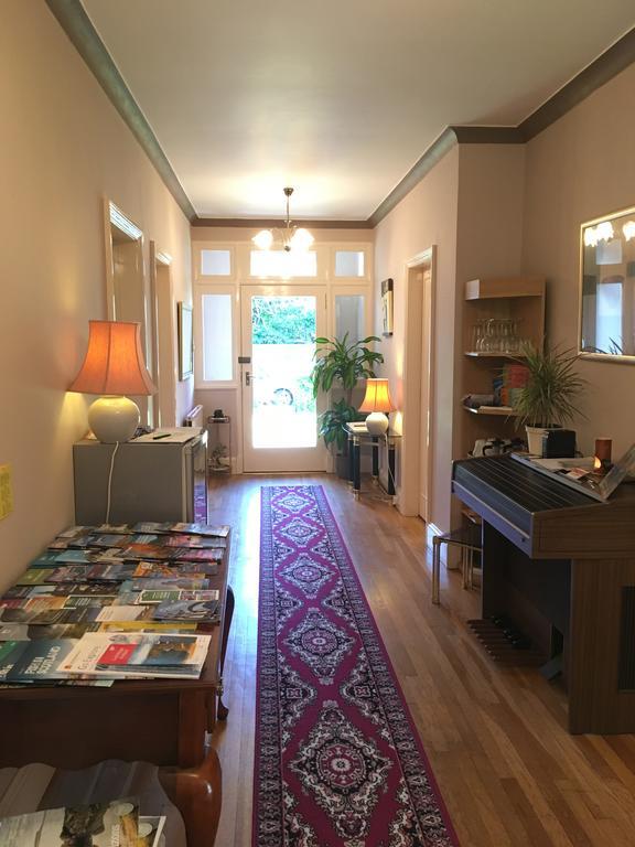 Blackburn Villa B&B แอร์ ภายนอก รูปภาพ